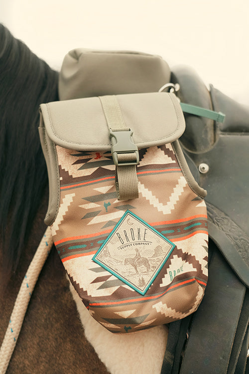 Bottle Holder English Trail Riding Saddle Bags Trail Pommel Saddle