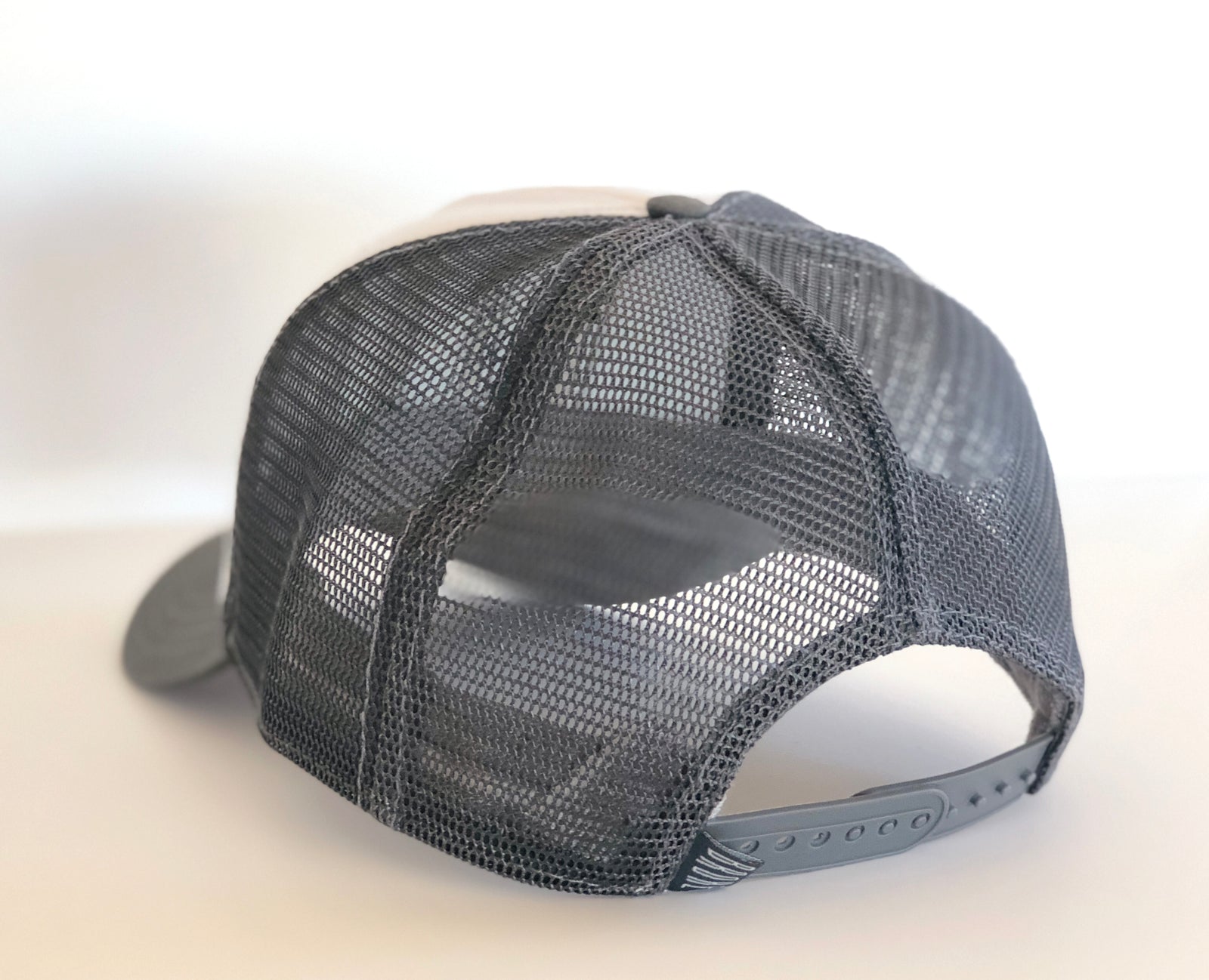BROKE Trucker - MENS size